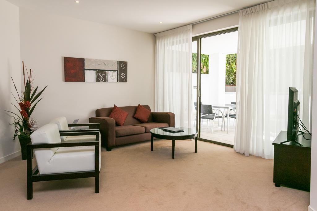 Grand Mercure Allegra Hervey Bay Esterno foto A living room
