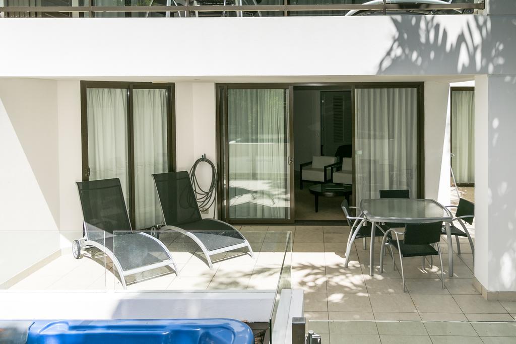 Grand Mercure Allegra Hervey Bay Esterno foto A balcony