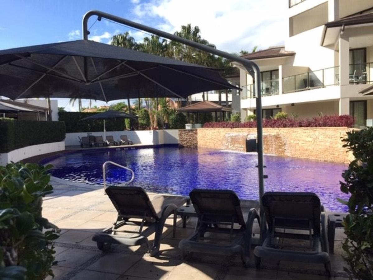 Grand Mercure Allegra Hervey Bay Esterno foto The swimming pool at the hotel